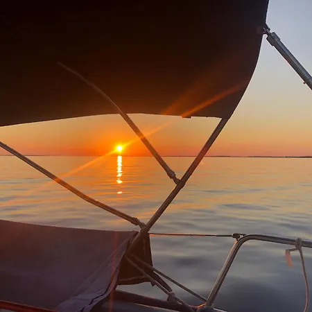 Velero En Puerto De * Valencia